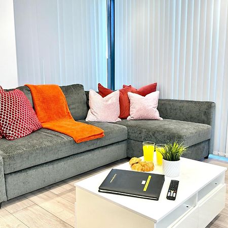 קידלינגטון Evergreen Lodge - Two Bed Lux Flat - Parking, Garden, Patio, Wifi, Netflix - Close To Blenheim Palace & Oxford - F3 מראה חיצוני תמונה
