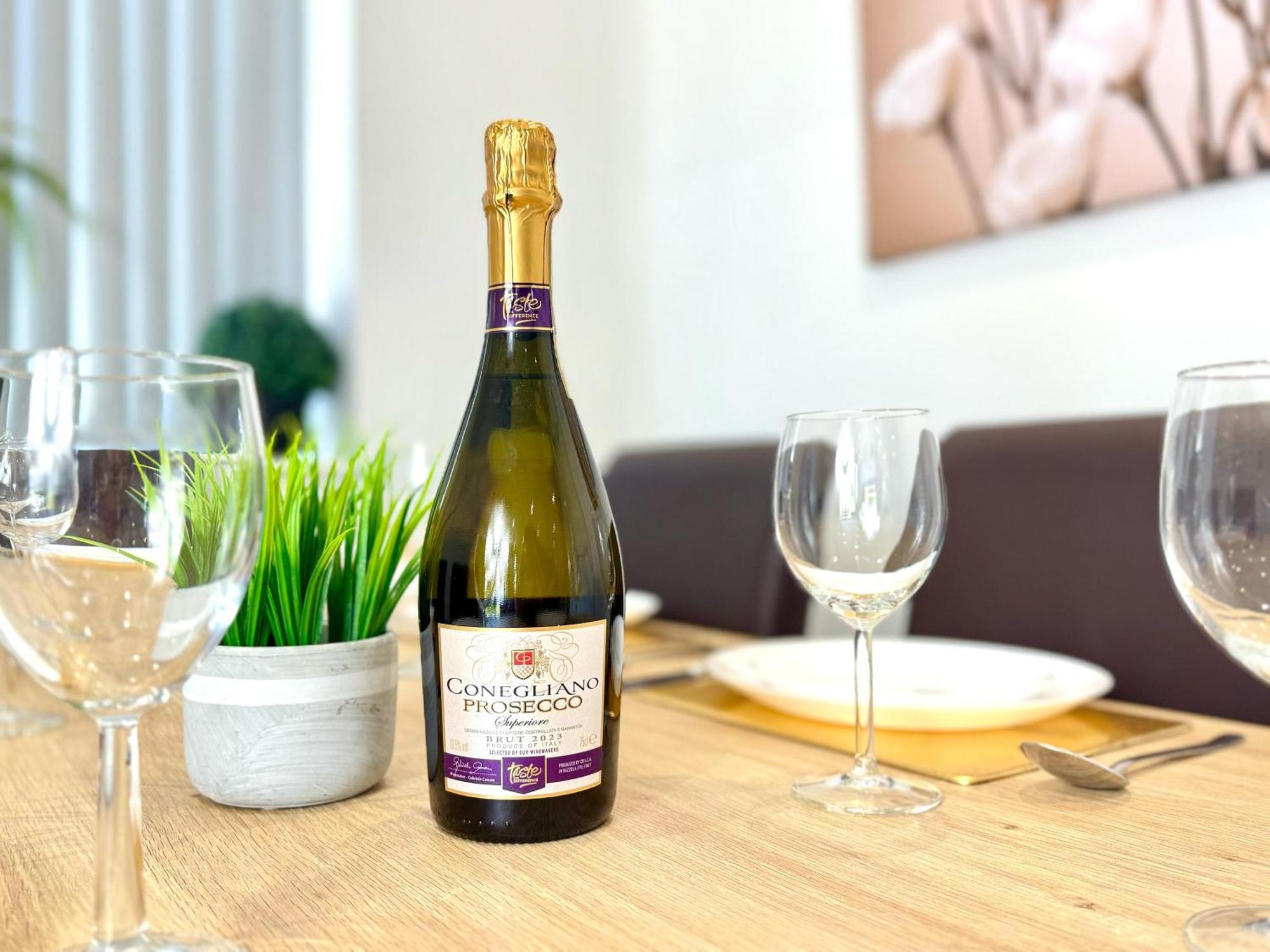 קידלינגטון Evergreen Lodge - Two Bed Lux Flat - Parking, Garden, Patio, Wifi, Netflix - Close To Blenheim Palace & Oxford - F3 מראה חיצוני תמונה